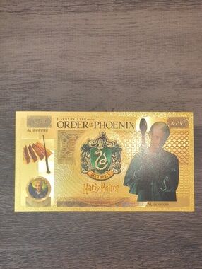 Harry Potter Gold Money Slytherin EUC